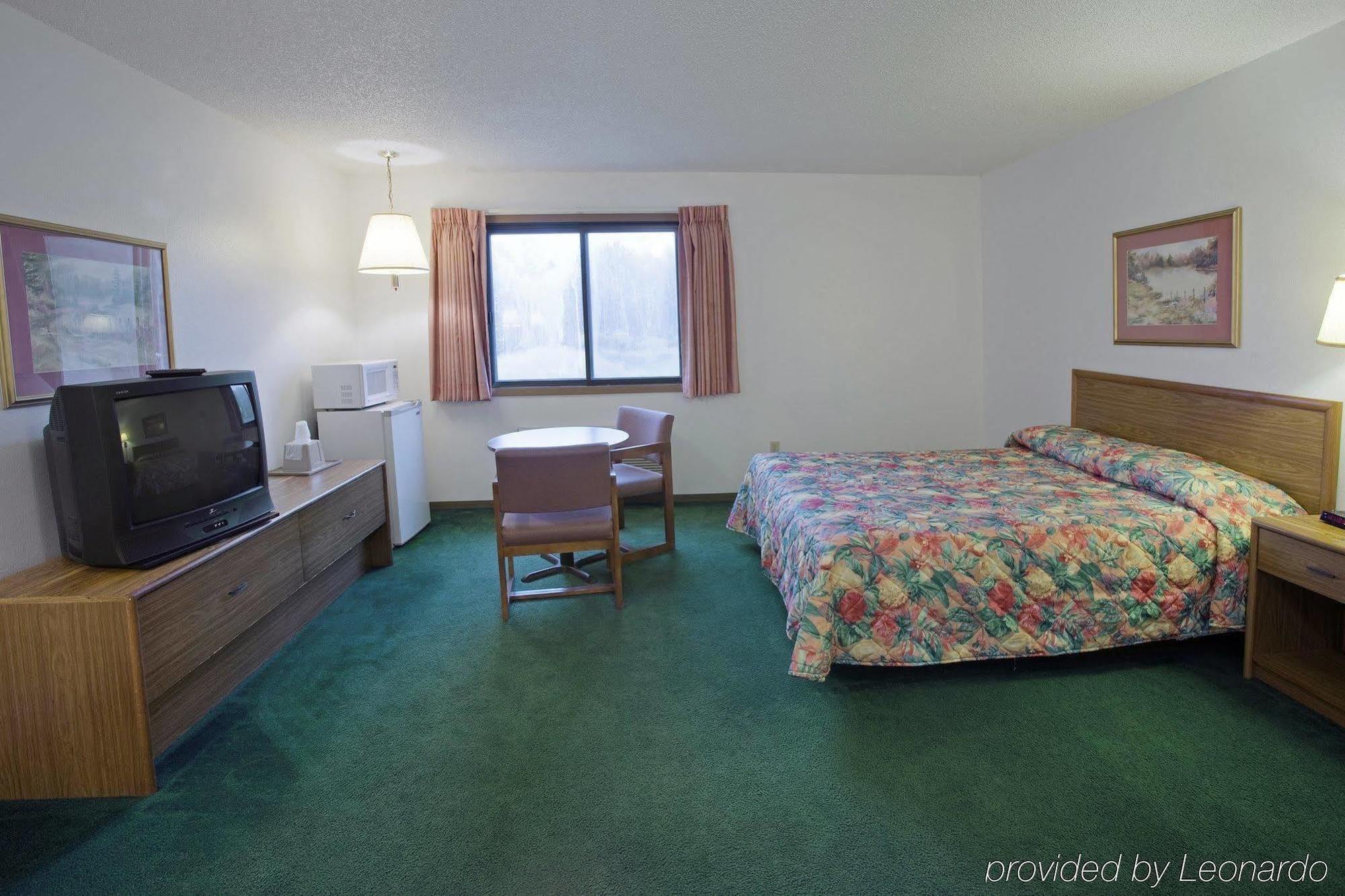 Americas Quality Inn & Suites - Finlayson Екстер'єр фото