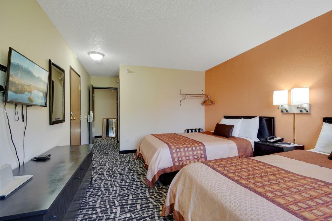Americas Quality Inn & Suites - Finlayson Екстер'єр фото