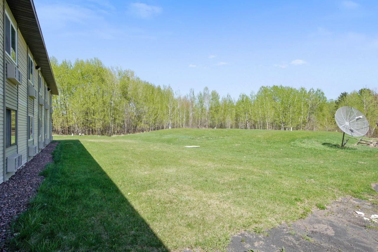 Americas Quality Inn & Suites - Finlayson Екстер'єр фото